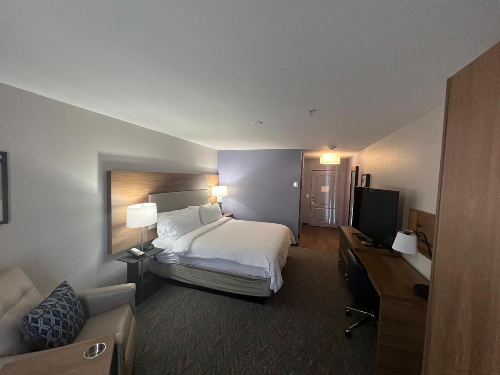 Garner Hotel By Ihg Phoenix - Surprise Exterior photo